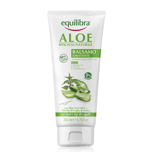 Moisturizing hair conditioner with aloe vera