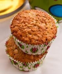 Muffins with quinoa and roasted walnuts