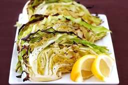 Roasted cabbage with lemon