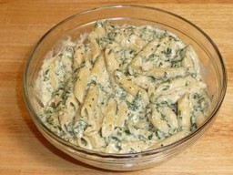 Delicious pasta with spinach and a rich white sauce